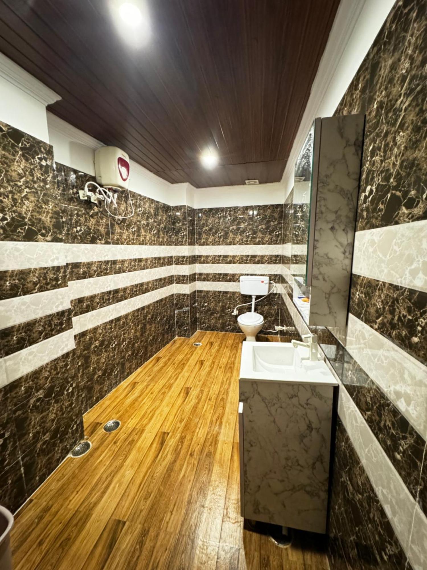 Hotel Walk Inn Faridabad Luaran gambar