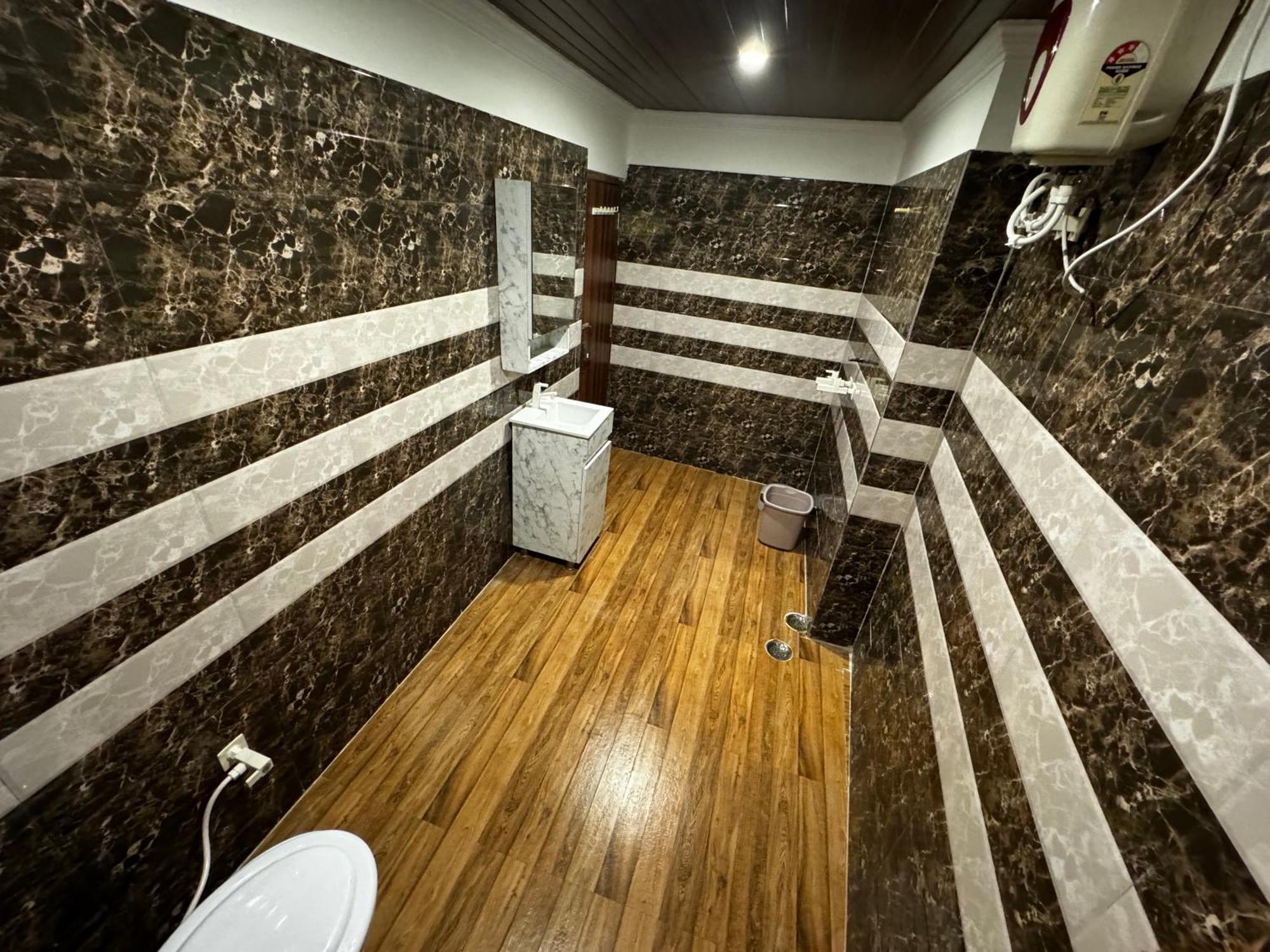 Hotel Walk Inn Faridabad Luaran gambar